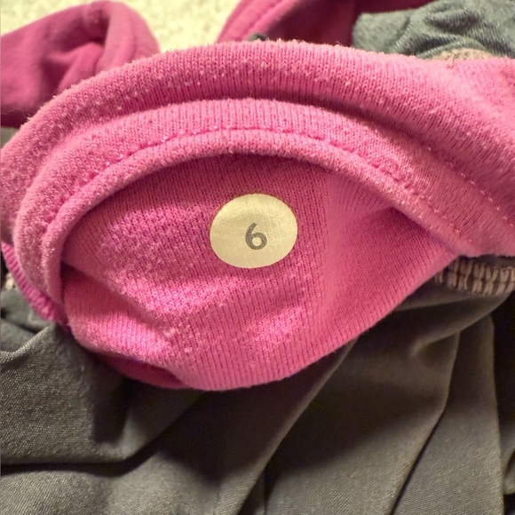 Lululemon Pace Rival Pleated Skirt Charcoal Gray Pink Golf Tennis Sports Skort - Picture 10 of 11